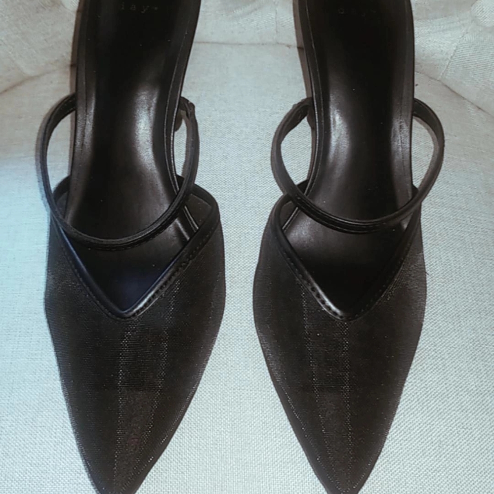 Elegant Black Women's Shoes